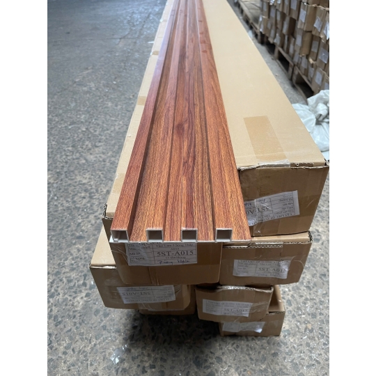 LAM SÓNG NHỰA TRANG TRÍ